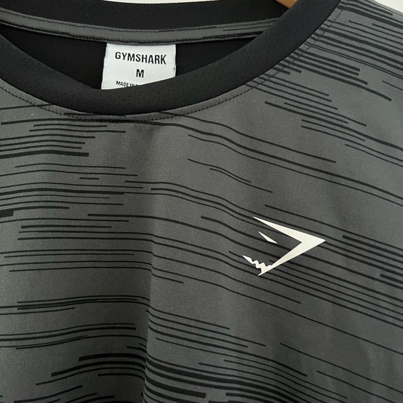 GYMSHARK SPORT LOOSE LONG SLEEVE T-SHIRT SIZE MEDIUM - Picture 3 of 6